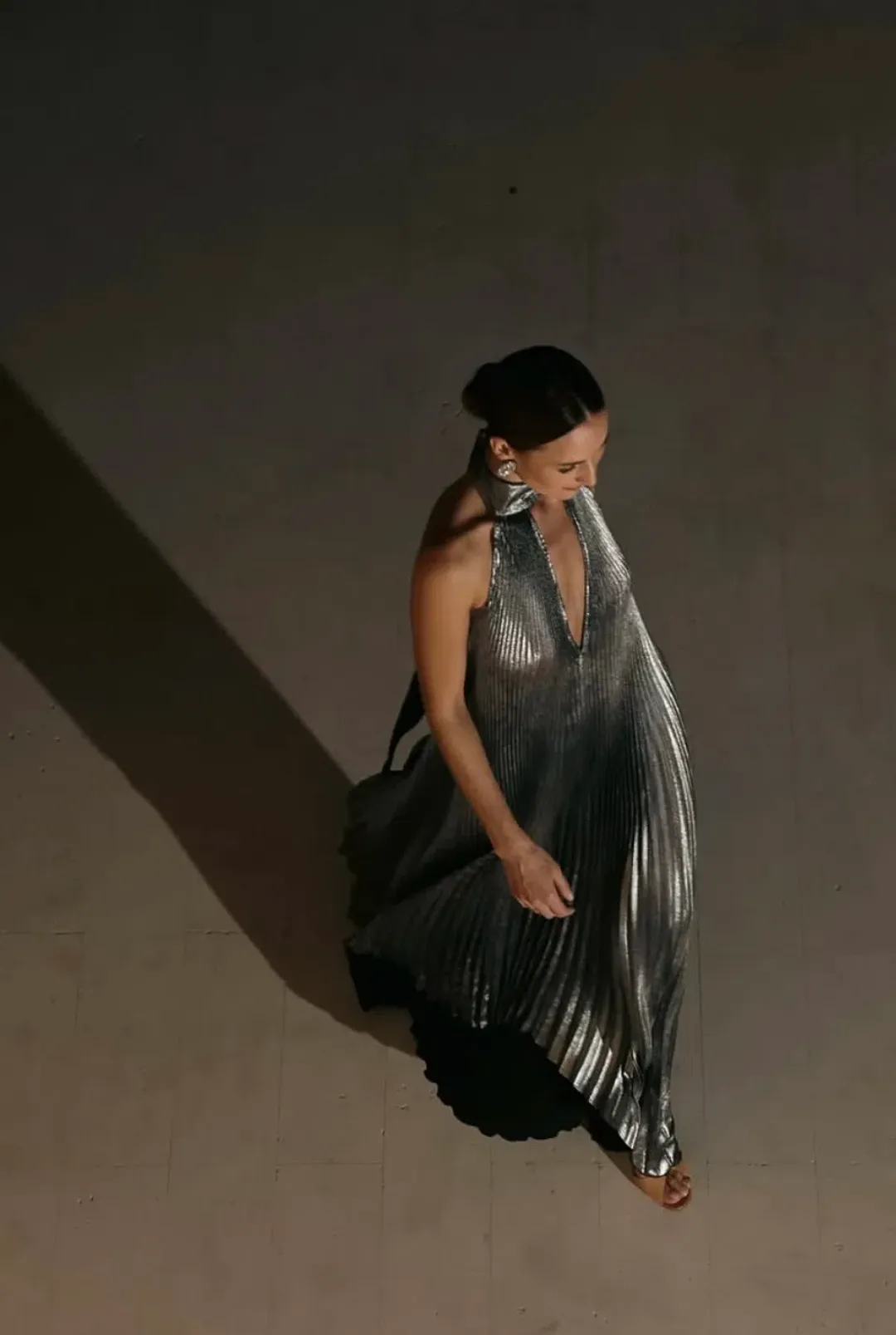 L'IDEE OPERA GOWN GUNMETAL SHIMMER SIZE AU 6 for rent on The Volte - main image