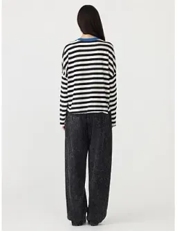 Bassike Stripe Boxy V Neck Long Sleeve T-Shirt in Black Size 10 for rent on The Volte - image 2
