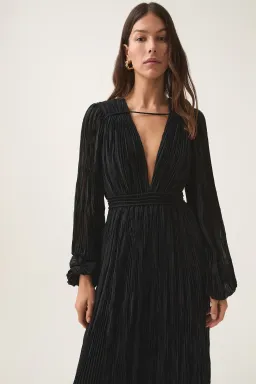 AJE Genevieve Pleated Midi Dress in Black Size S/AU8 for rent on The Volte - image 5