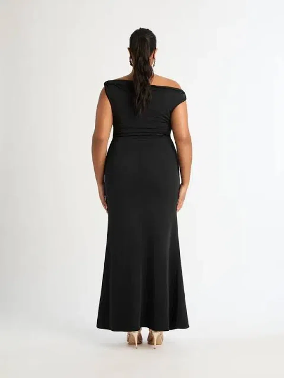 Sheike Stella Maxi Dress Black Size 12 for rent on The Volte - main image