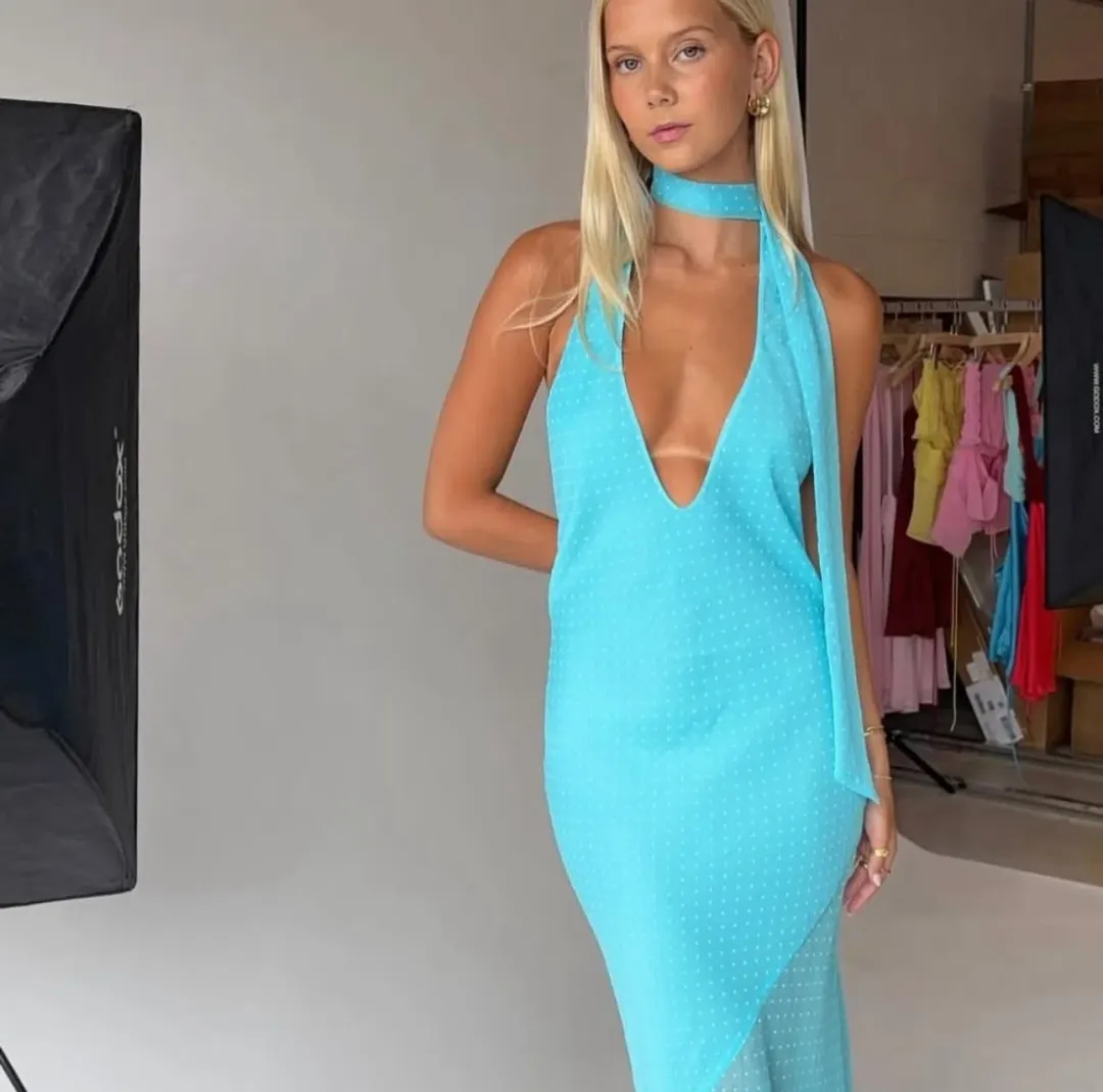 I am Delilah Jasmine - Blue Lagoon Size S for rent on The Volte - main image