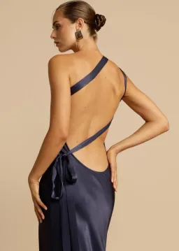 ARCINA ORI MONIQUE DRESS NAVY SIZE 8 (S) for rent on The Volte - image 5