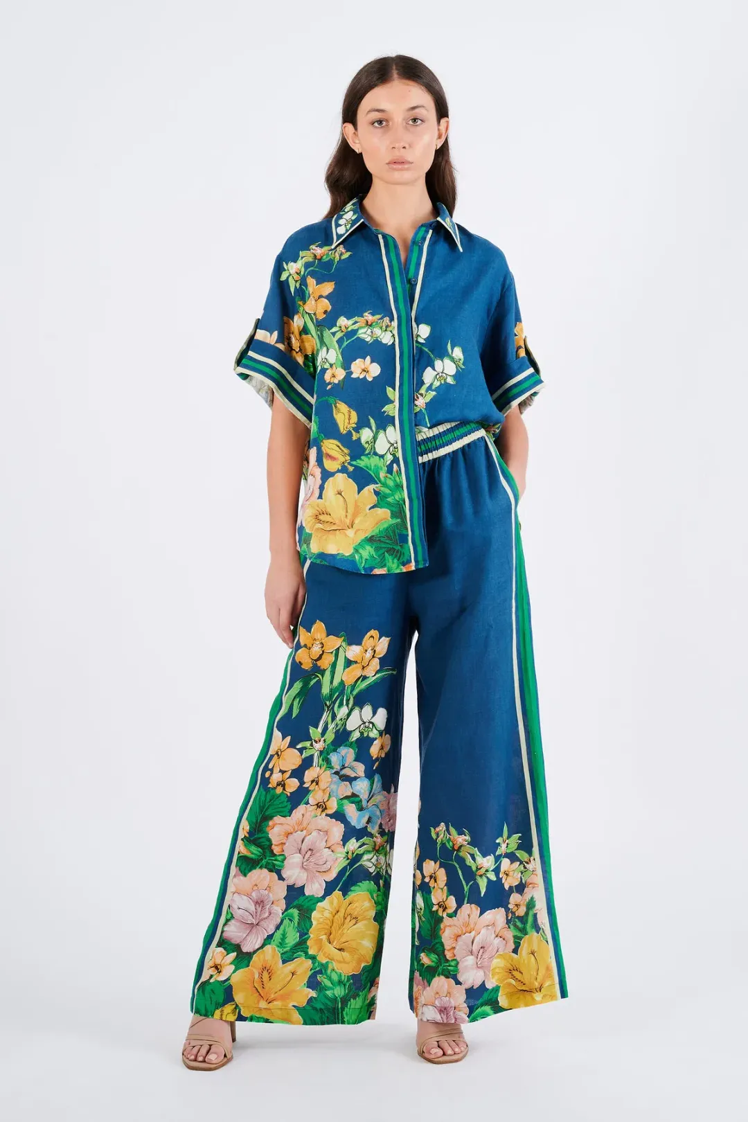 Lyla Linen Set for rent on The Volte - main image