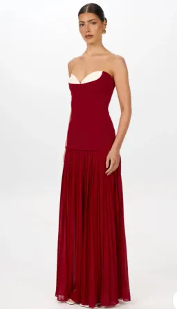 Jefre sei/She is Olla Nicolette Maxi in Raspberry Sz XS for rent on The Volte - image 2