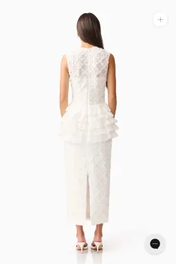 Elliatt Athena Lace Midi Dress in white - size 10 for rent on The Volte - image 4