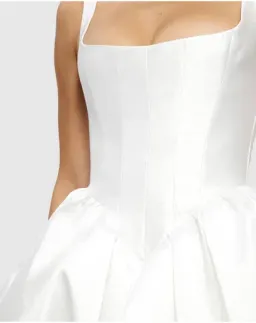 Effie Kats Muse Mini Ivory for rent on The Volte - image 4