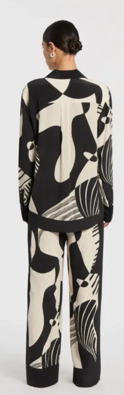 Sir The Label Realisme Set for rent on The Volte - image 2