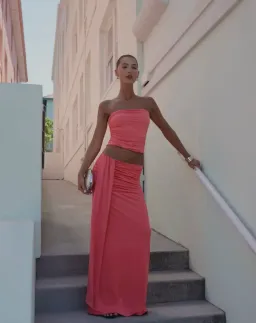  Ownley Rhiannon Top + Saskia Maxi Coral Size S/AU 8 for rent on The Volte - image 1