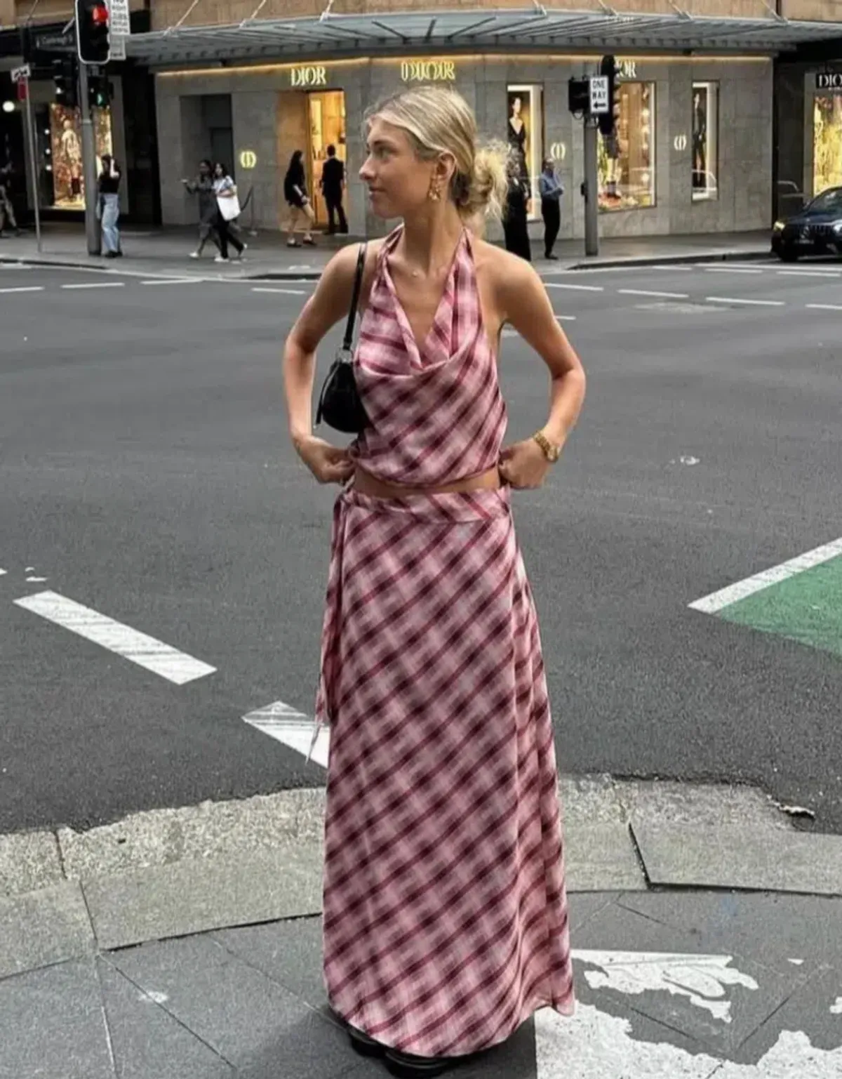 Desero Jacare Amalfi Set for rent on The Volte - main image