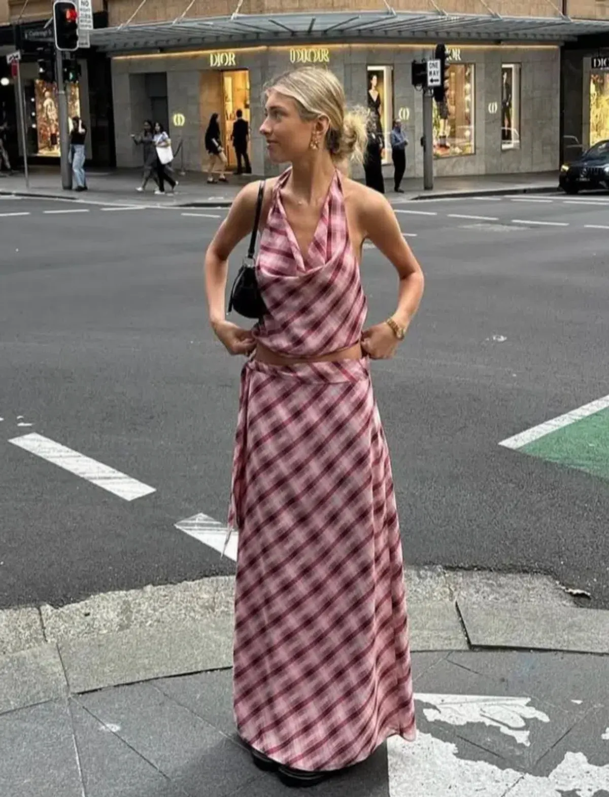 Desero Jacare Amalfi Set for rent on The Volte - main image