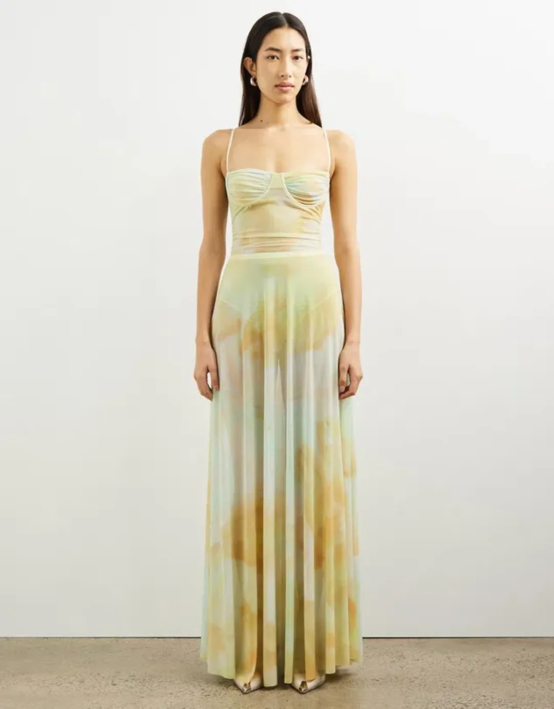 Camilla and Marc Watercolor Asta set for rent on The Volte - main image