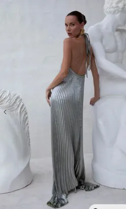 L'idee Deesse Gown Shimmer Size 12 for rent on The Volte - image 2