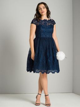 Chi Chi April Curve Size 18  for rent on The Volte - image 3