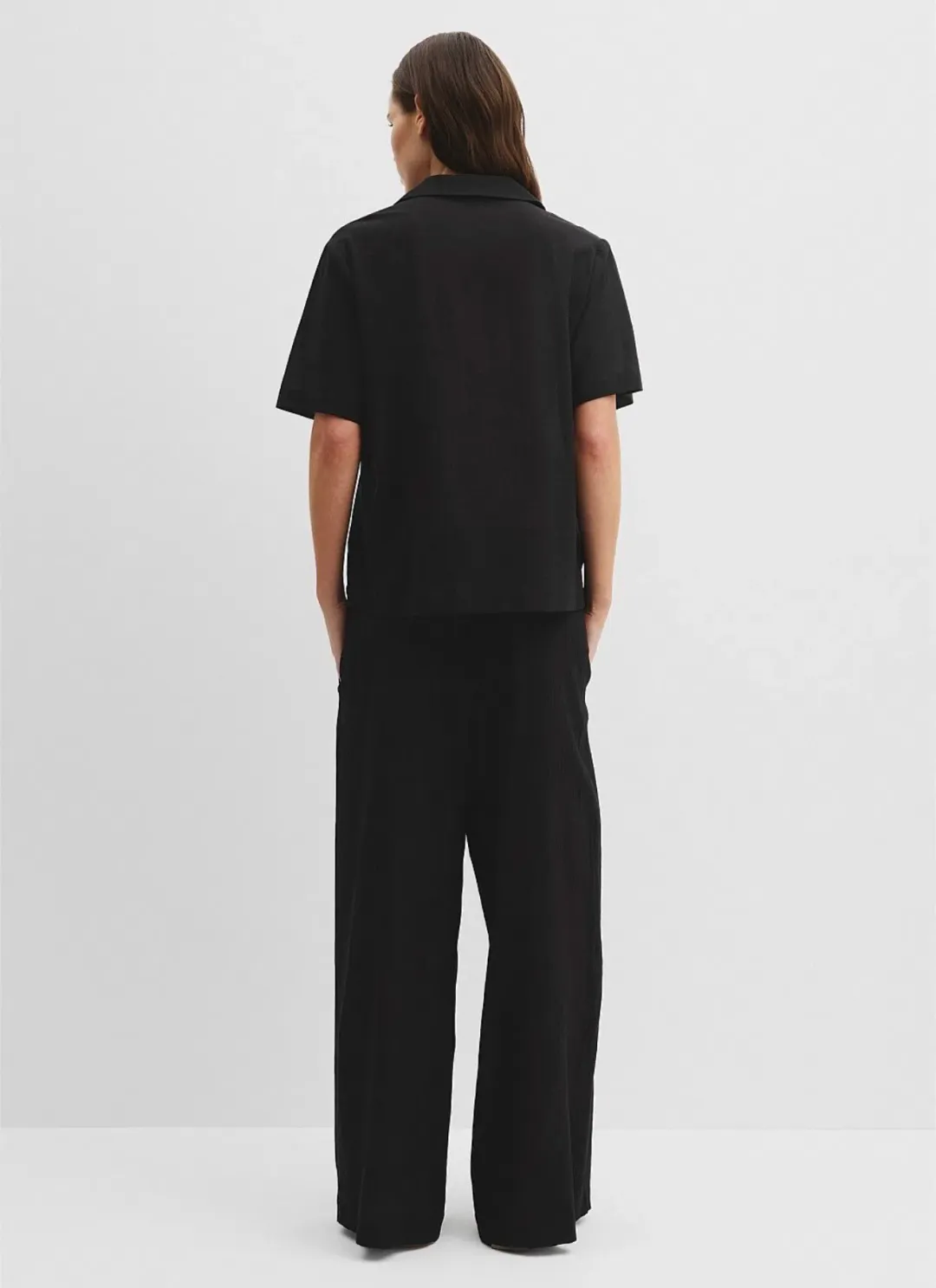 Country Road Textured Cotton Set size 10/12 for rent on The Volte - main image