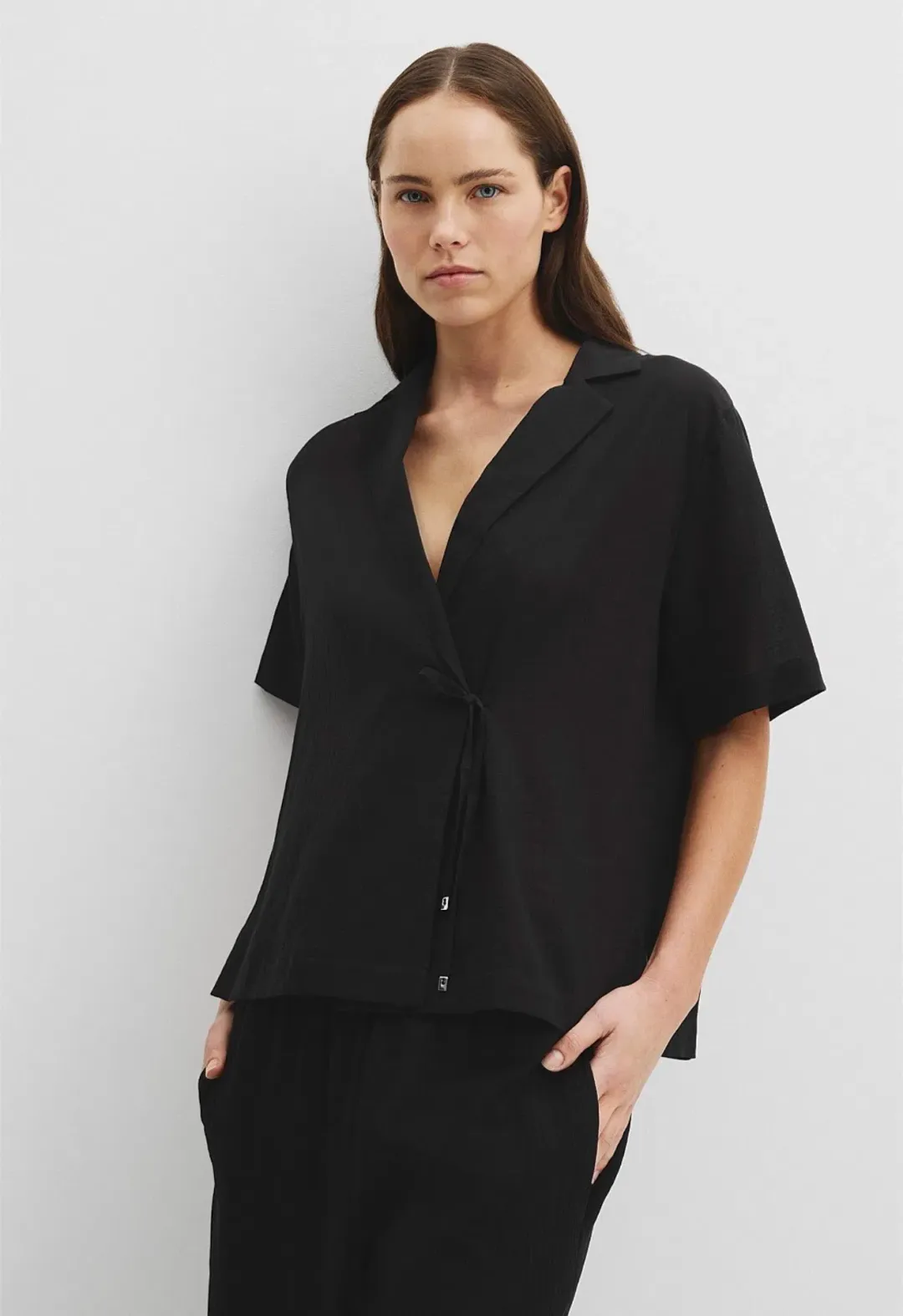 Country Road Textured Cotton Set size 10/12 for rent on The Volte - main image