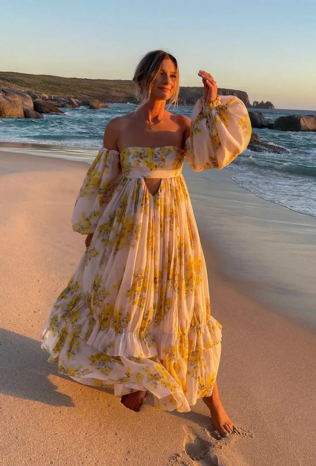 Rooh Collective Poppy Zephyr size L for rent on The Volte - main image