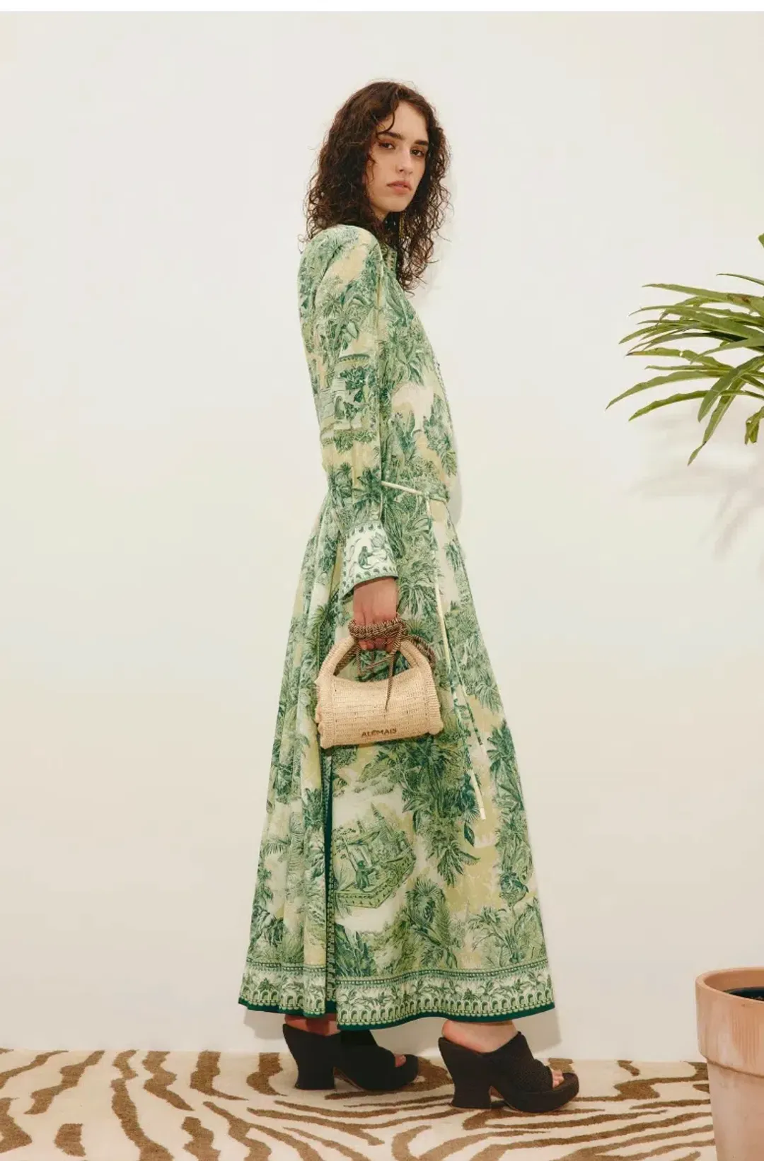 Alémais Sara Shirtdres Size 16AU for rent on The Volte - main image