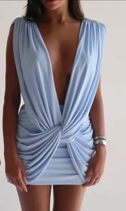 Lilou mini dress -Vivienne Collection size XS fits 6,8 for rent on The Volte - image 5