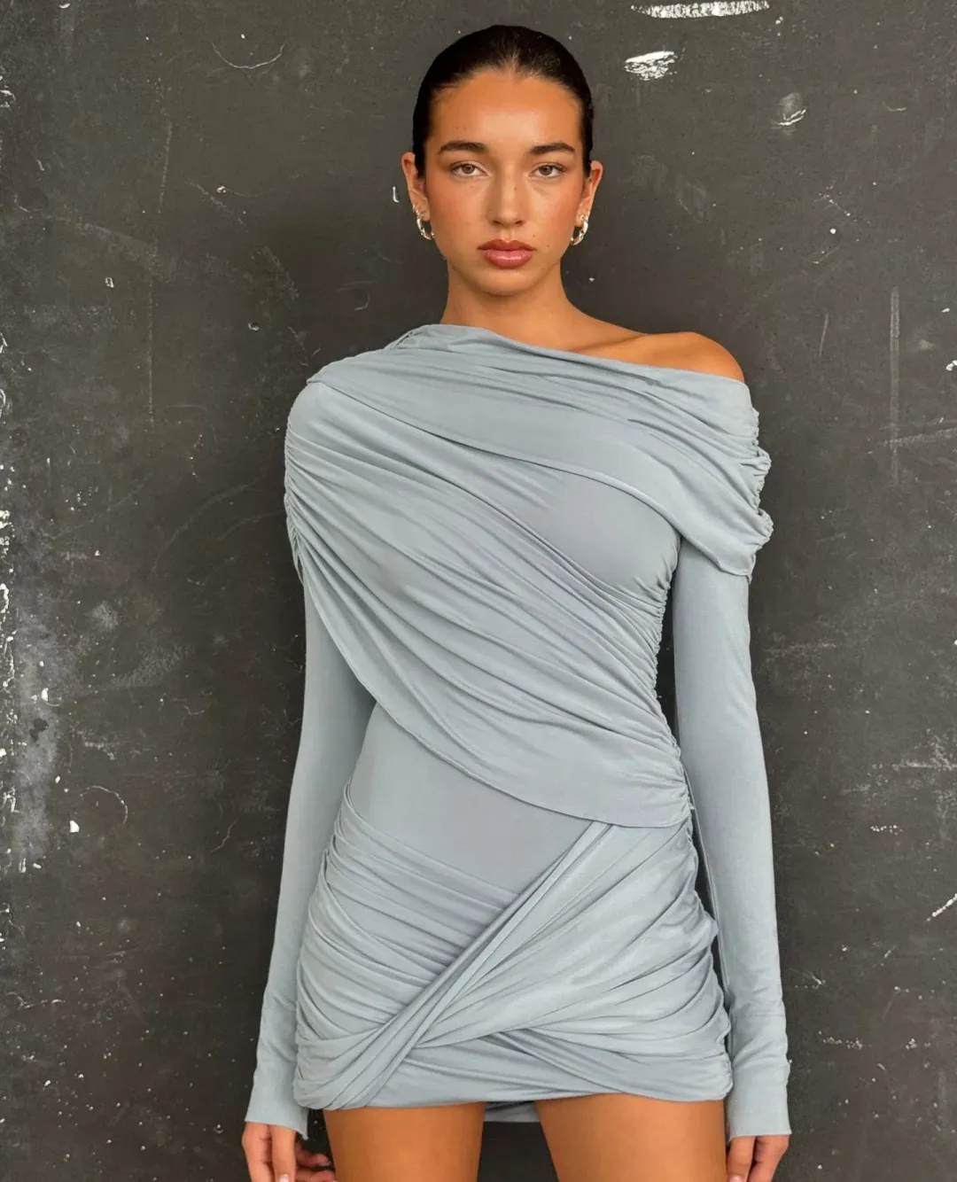 Benni Otto Long Sleeved Mini Dress in Blue Size 8 for rent on The Volte - main image