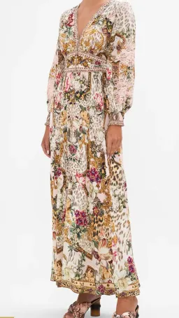 Camilla bambino bliss button dress with shaped waistband 3XL for rent on The Volte - image 2