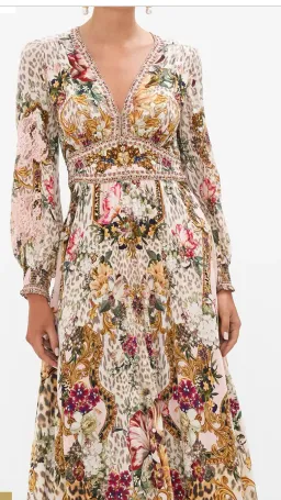 Camilla bambino bliss button dress with shaped waistband 3XL for rent on The Volte - image 5