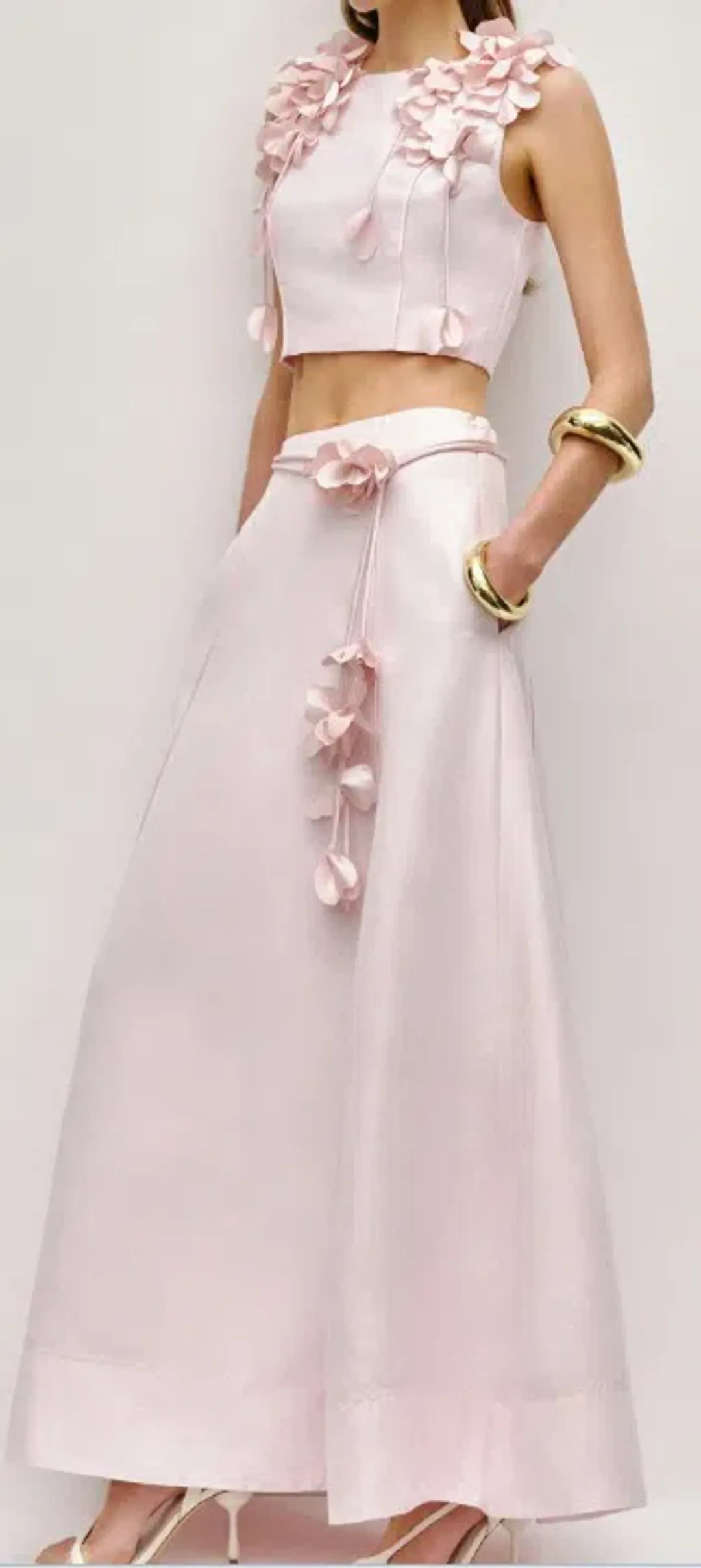 Aje Camille Set for rent on The Volte - main image