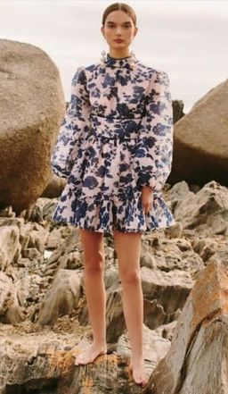 Keepsake the label halo dress size 12 for rent on The Volte - image 2