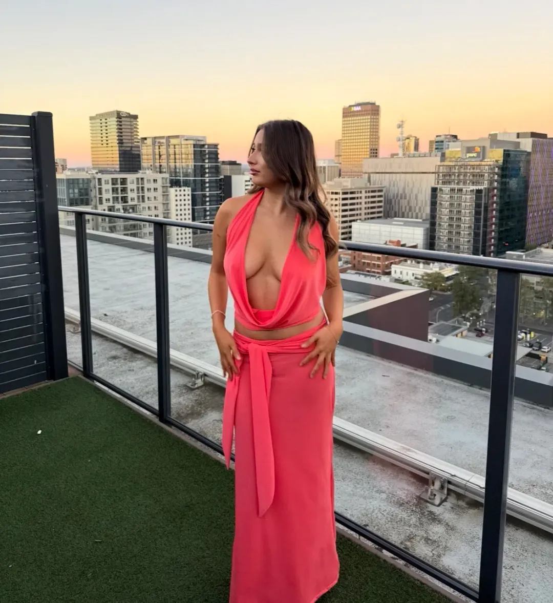 HANDMADE Coral set sixe xs/s  for rent on The Volte - main image