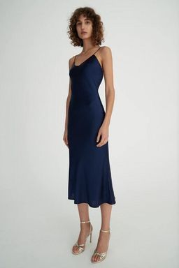 Hansel and Gretel Demi Silk Dress Navy Size 10 for rent on The Volte - image 2