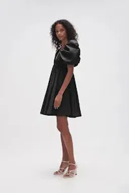 🖤 AJE Gabriella Plunge Mini Dress – Black – Size AU 6 🖤 for rent on The Volte - image 3