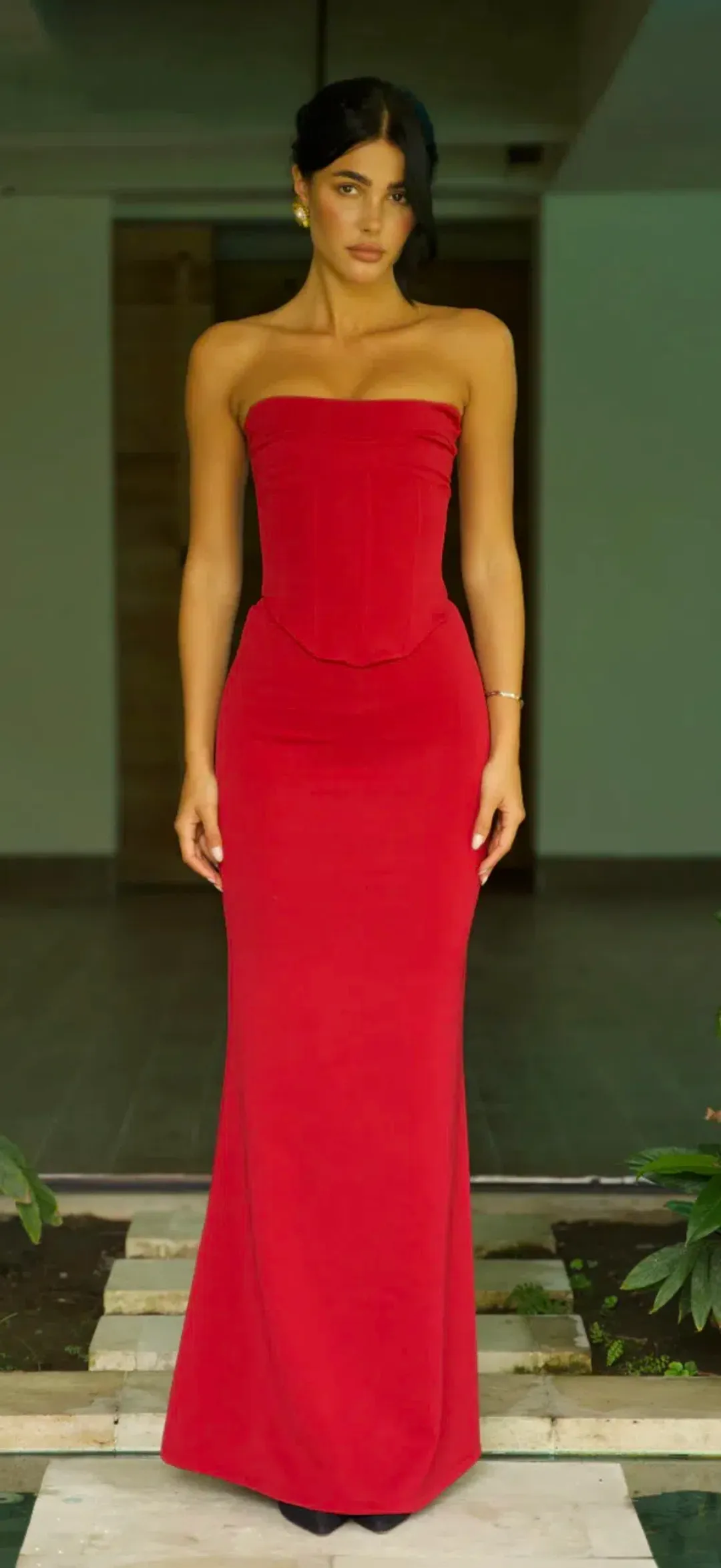 Hntr the label Louie gown wine  for rent on The Volte - main image