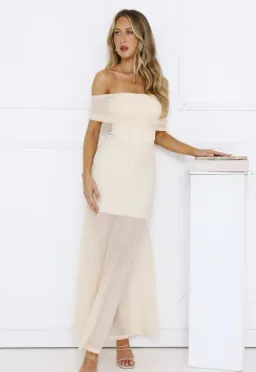 Lumiere off shoulder - Hello molly - size 10 for rent on The Volte - image 2