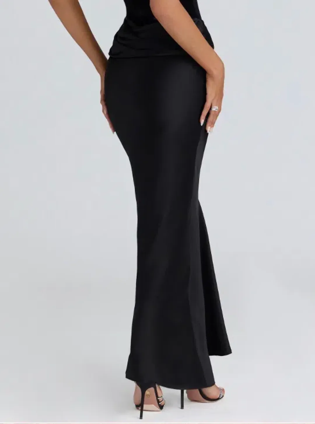 House of CB Omari Black Velvet corset XS & Beau Black Maxi Skirt XS for rent on The Volte - main image
