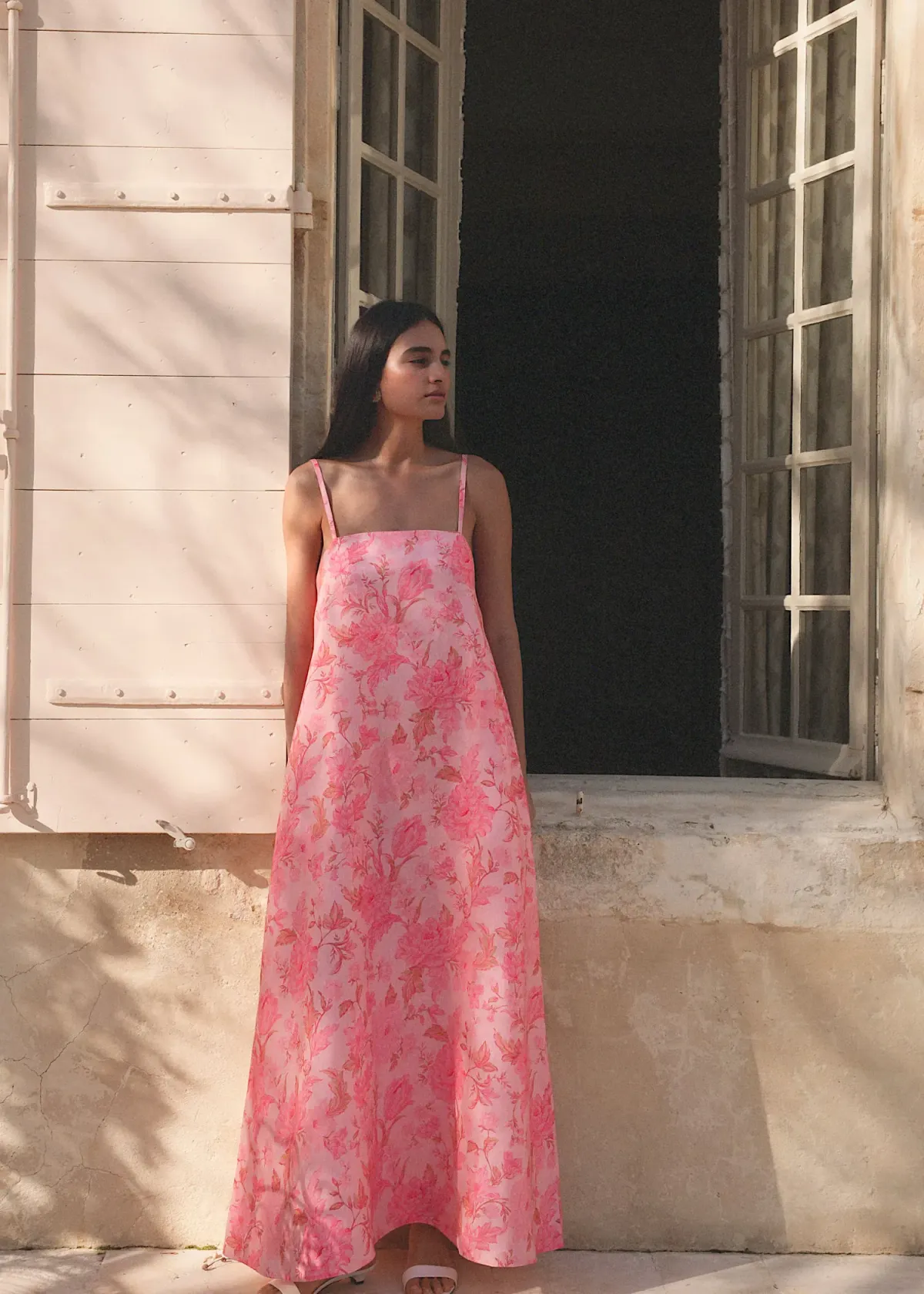 Morton Mac Camilla Maxi Dress in Blush Rose Print Size M / AU 10 for rent on The Volte - main image
