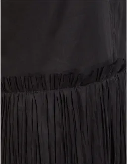 Jil Sander Elegant Pleated Midi Dress Black Size 40 for rent on The Volte - image 4
