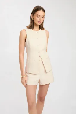 Kookai Richie Short Ivory Textured Tailored Shorts Size 8 / 36 — Races, Cocktail, Daytime for rent on The Volte - image 2