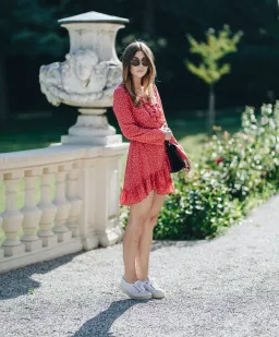 Realisation Par The Alexandra Mini Dress in Red Star Size XS / Au 6 for rent on The Volte - image 2