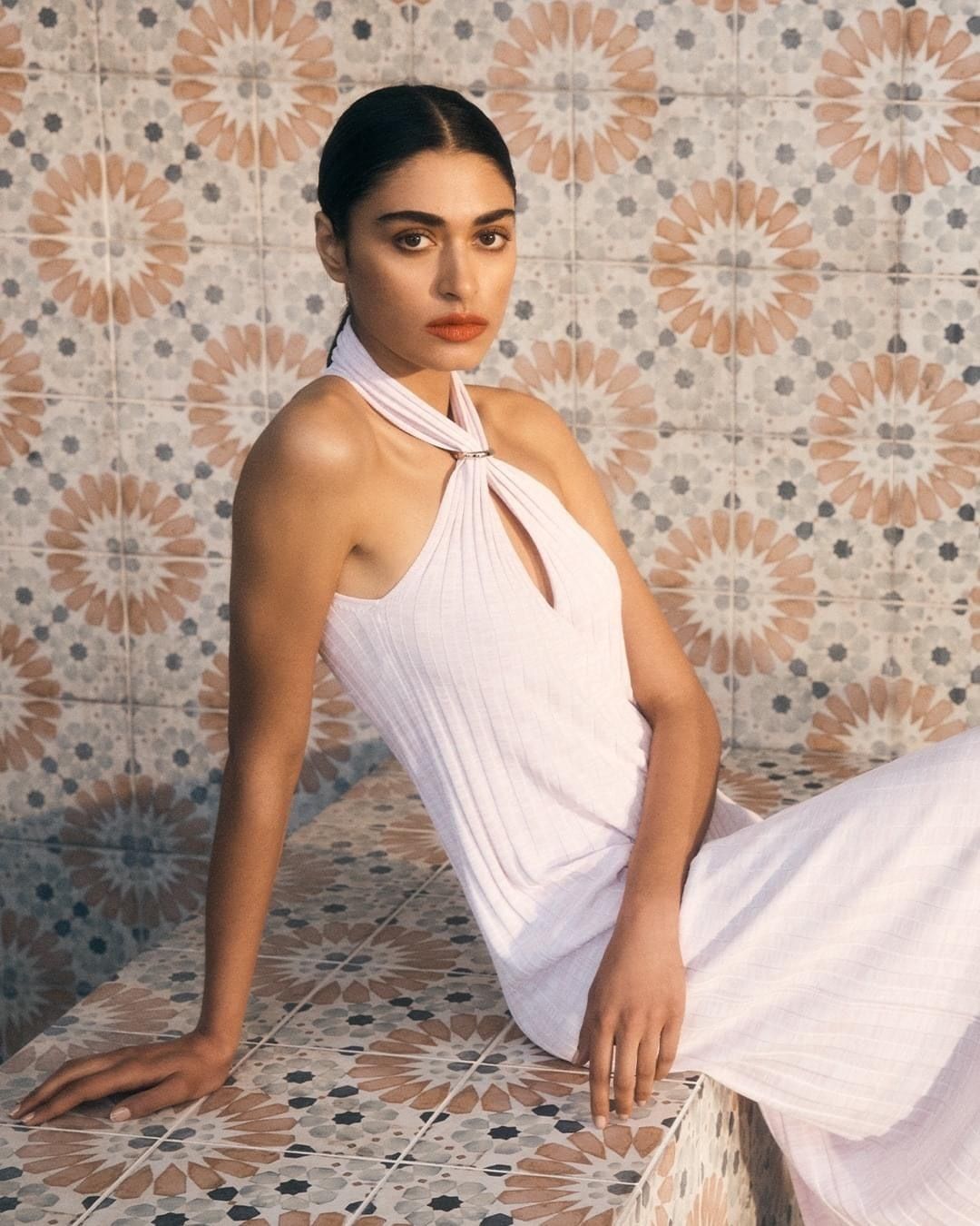 Scanlan Theodore Pleated Rib V-neck Dress Pale Pink Size 8 for rent on The Volte - main image