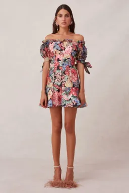 Keepsake The Label Runaway Dress in Black Hydrangea Print Size 8 for rent on The Volte - image 4