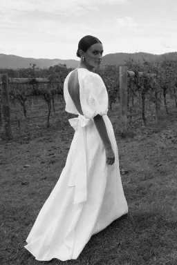 Dissh Aisle Linen Backless Dress White Size 8 for rent on The Volte - image 2