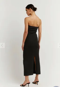 Dissh Anika Knit Midi DreSS Black Size 10  for rent on The Volte - image 2