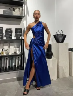 Sonya Moda Nour in Cobal Blue Size 6 for rent on The Volte - image 2