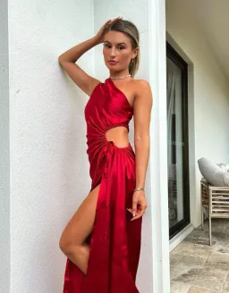 Sonya Moda Nour Dress in Red Size S / AU 8 for rent on The Volte - image 3