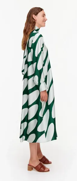 Marimekko Aatoilee Linsii Silk Dress Print  Green Size AU 6 for rent on The Volte - image 2