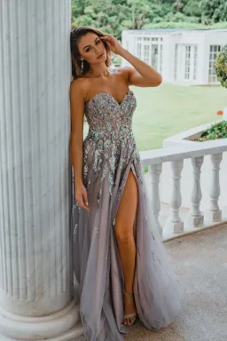 Tania Olsen Delhi Dress in Lilac Size 4 for rent on The Volte - image 1