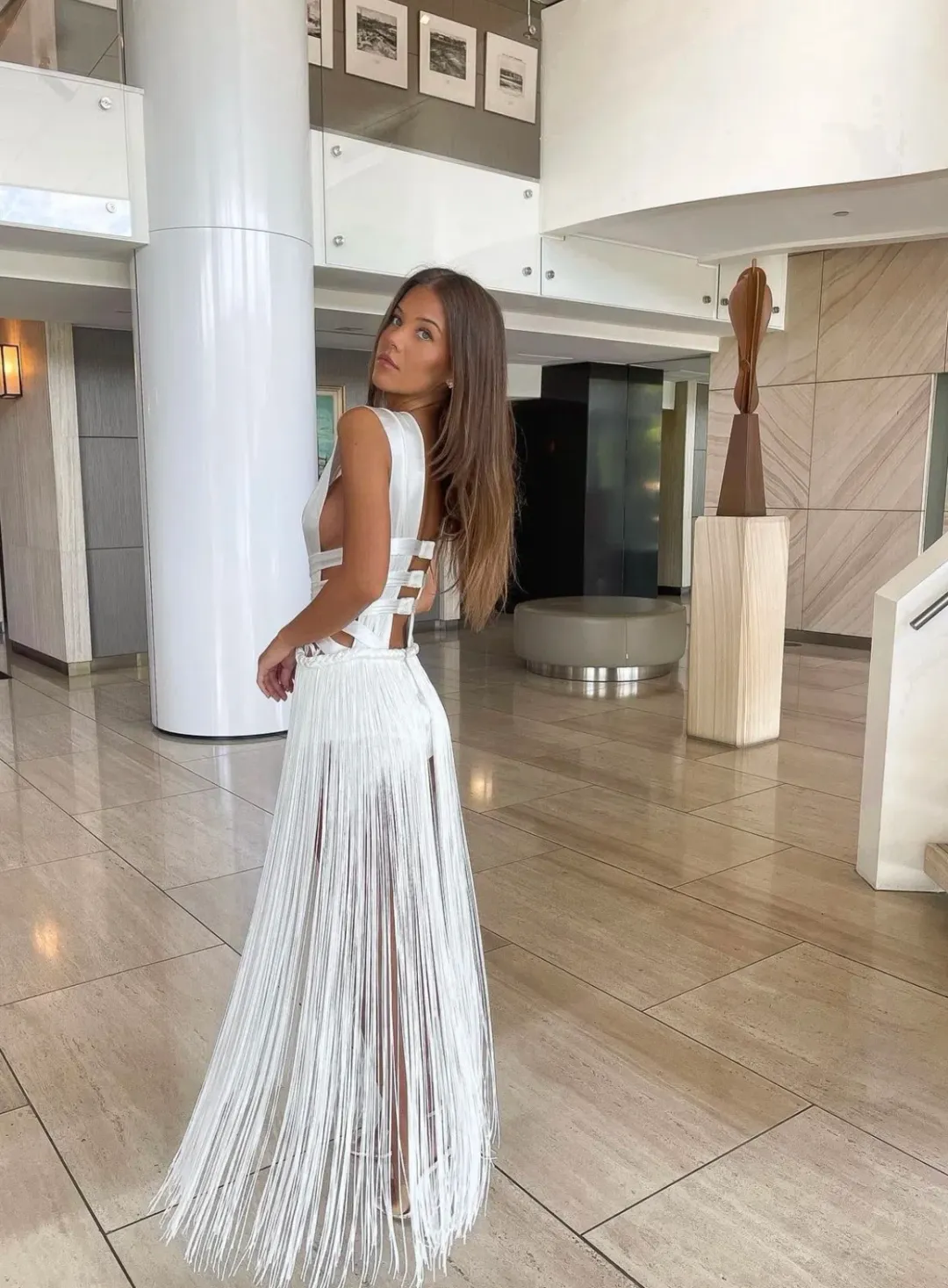 Bronx and Banco Issa Blanc Gown White Size XXS / AU 4 for rent on The Volte - main image