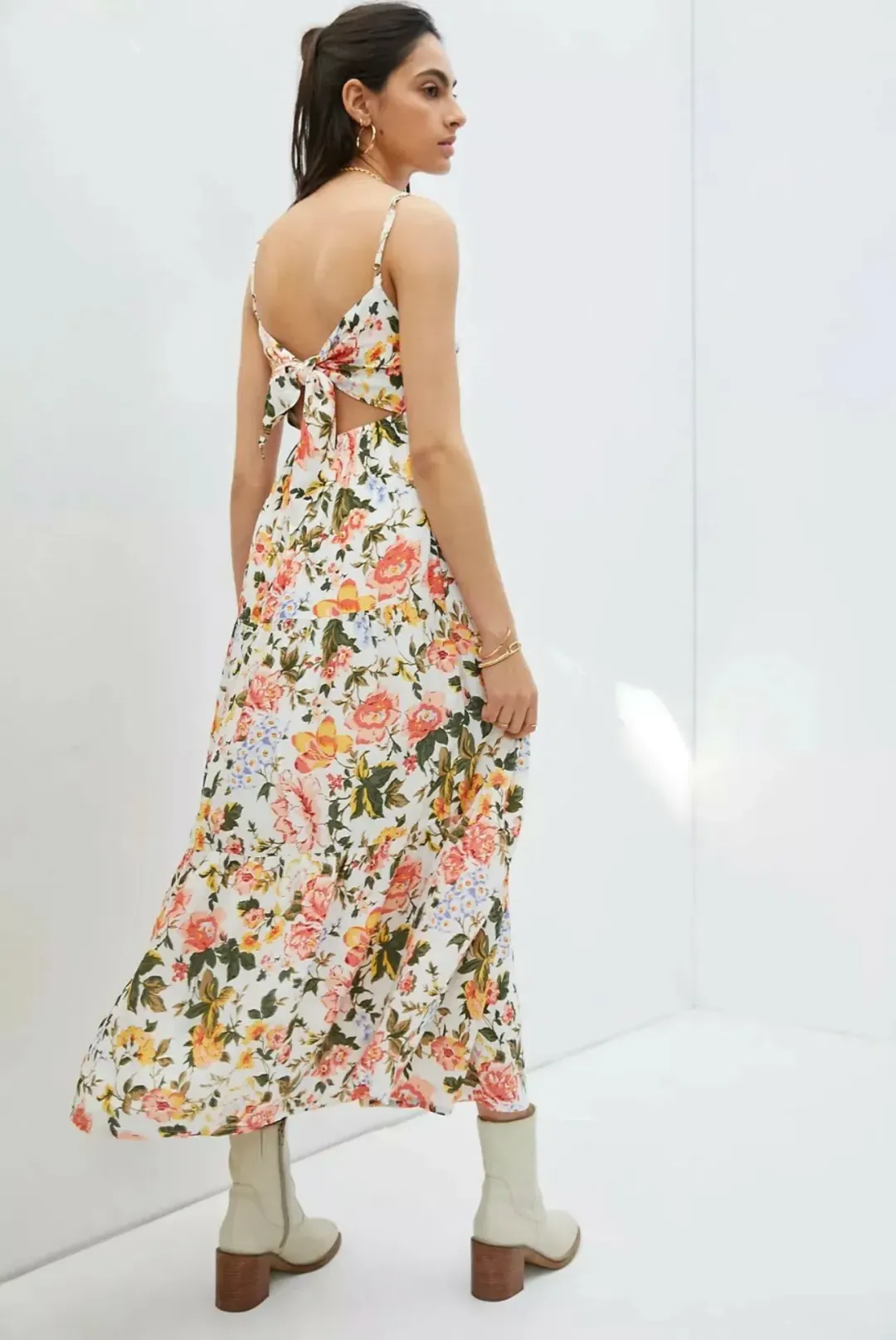 Faithfull the Brand Corvina Midi Dress Teatro Floral Print Size 10 for rent on The Volte - main image