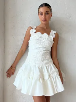 Helen O'Connor Kahlo Dress Ivory Size 8 for rent on The Volte - image 1