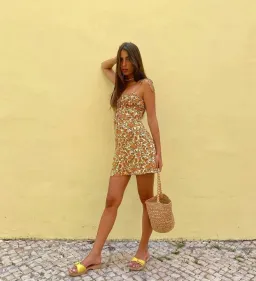 Realisation Par The Devon Dress in 70's Floral Print Size 10 / M for rent on The Volte - image 4