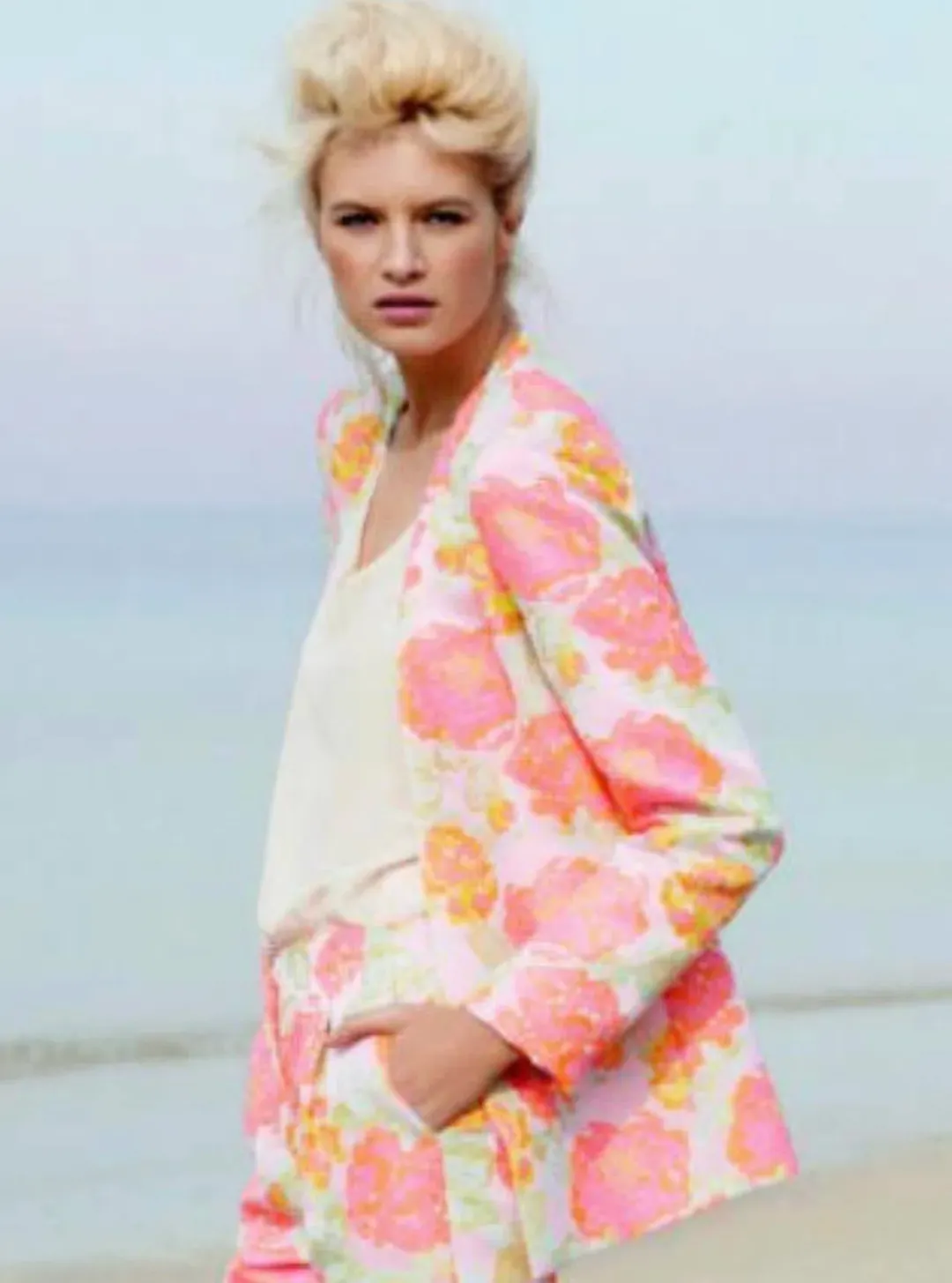 Thurley Paradise Found Blazer and Shorts Set Floral Size 6 for rent on The Volte - main image